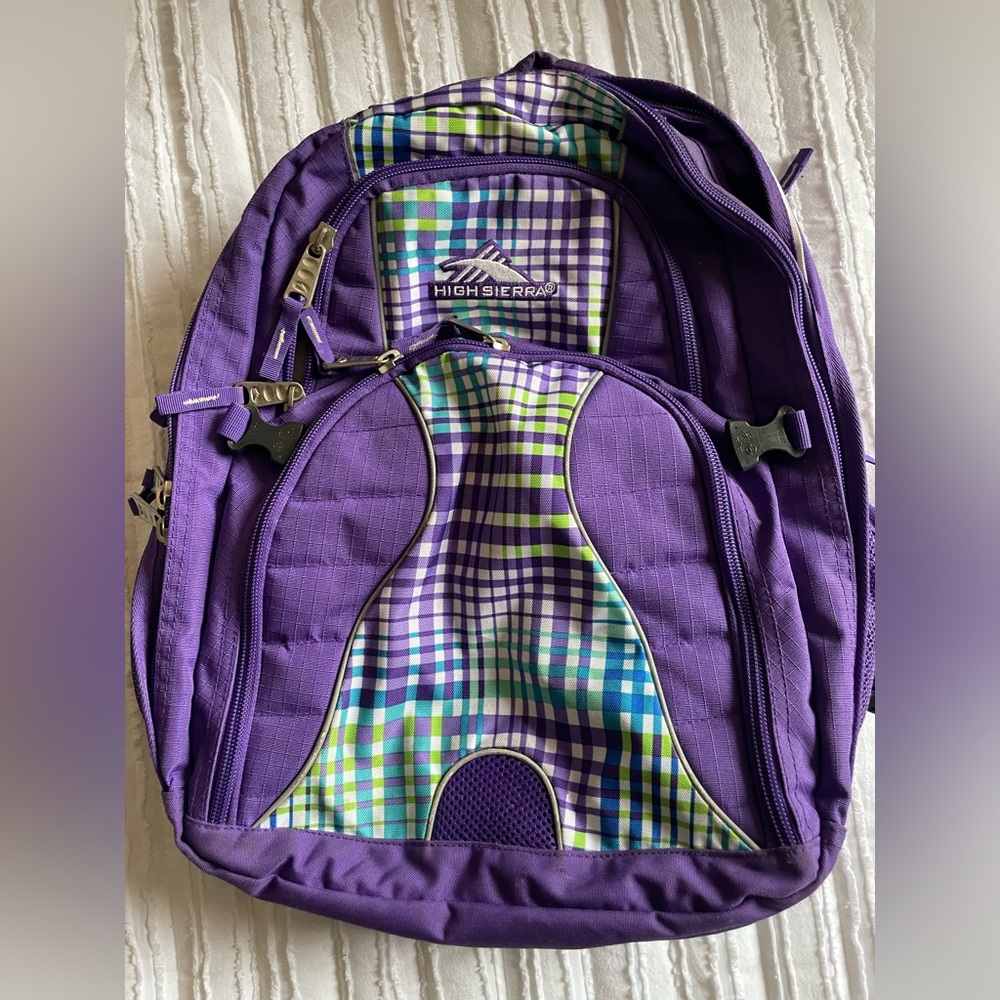 Purple school book bag. Perfect for school.